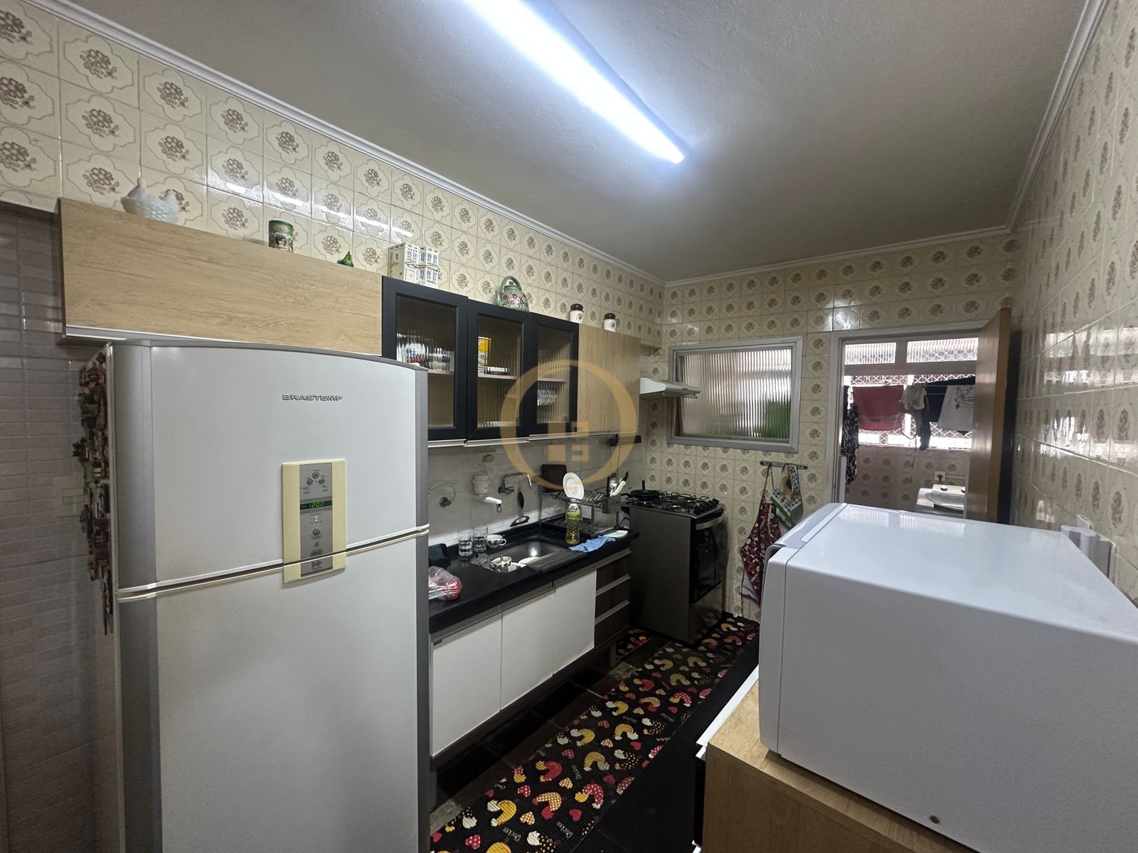 Apartamento na Praia das Pitangueiras, Guarujá - SP