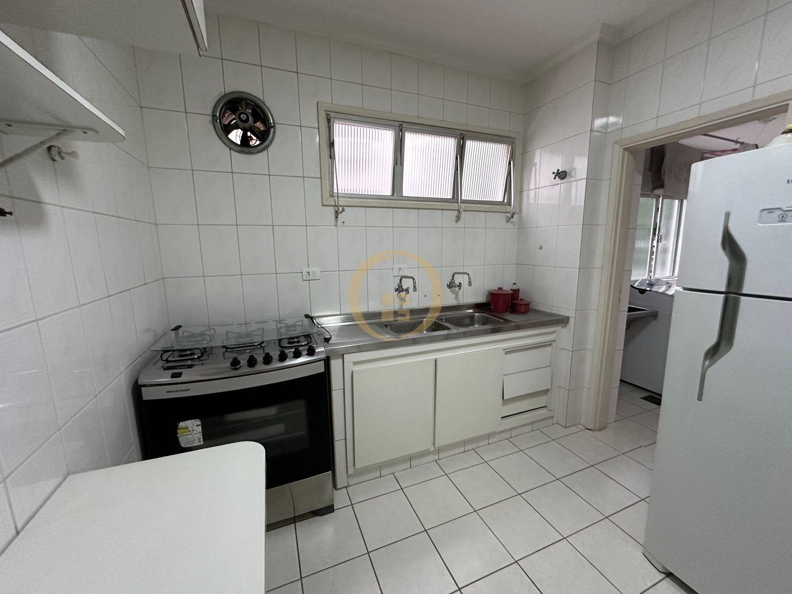 Apartamento na Praia das Pitangueiras, Guarujá - SP