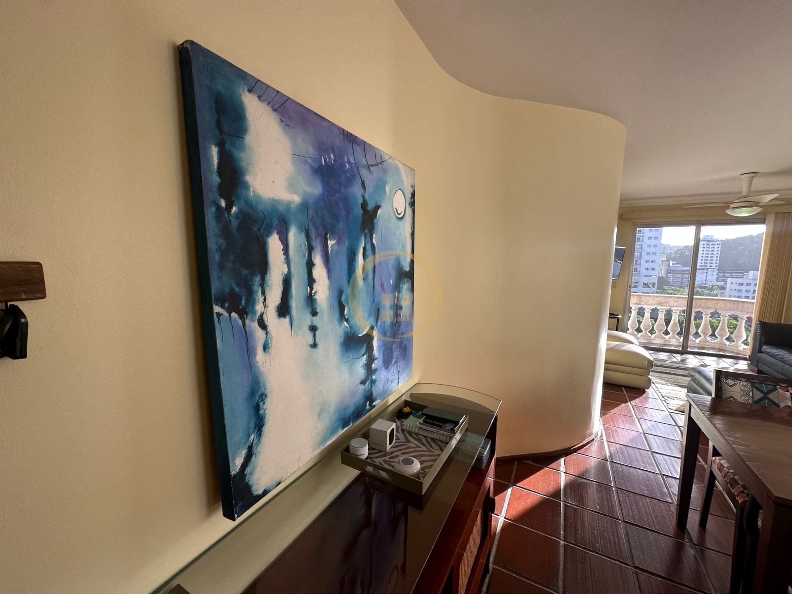 Apartamento na Praia das Pitangueiras, Guarujá - SP