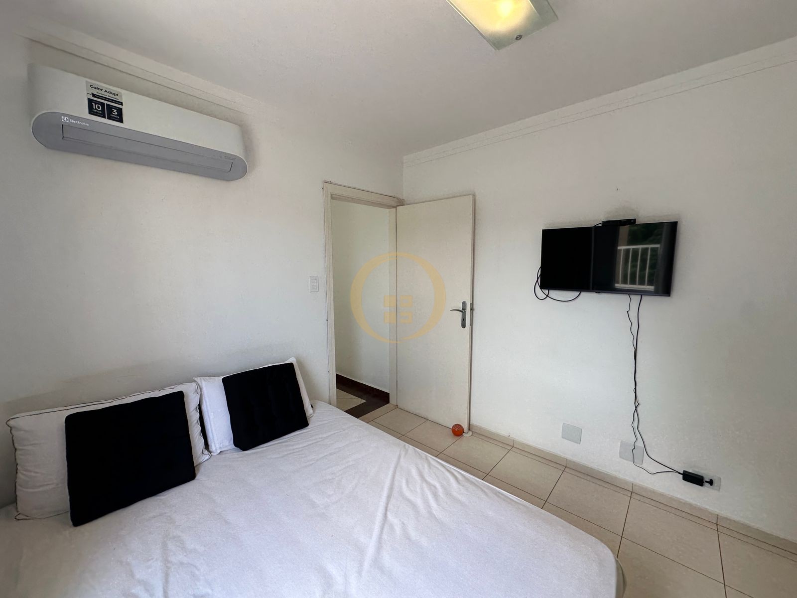 Cobertura na Praia das Astúrias, Guarujá - SP