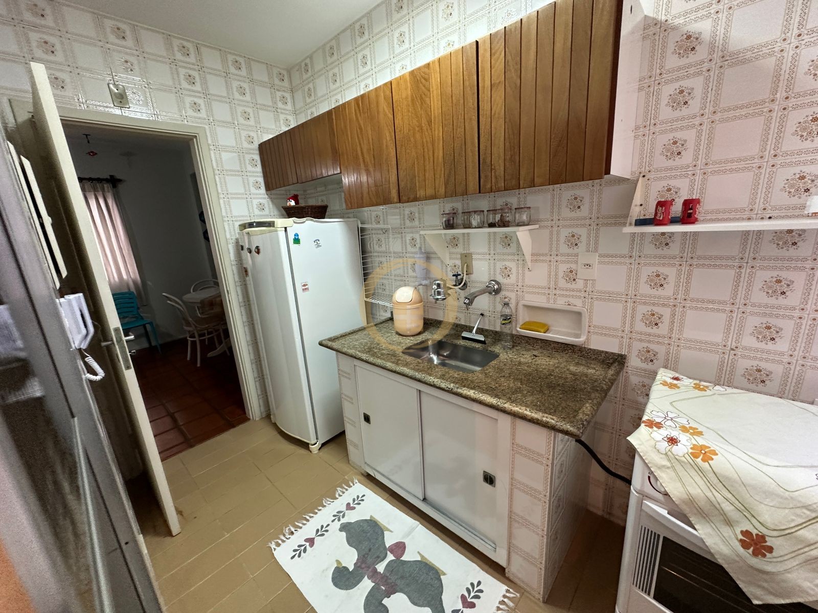 Apartamento na Praia das Pitangueiras, Guarujá - SP