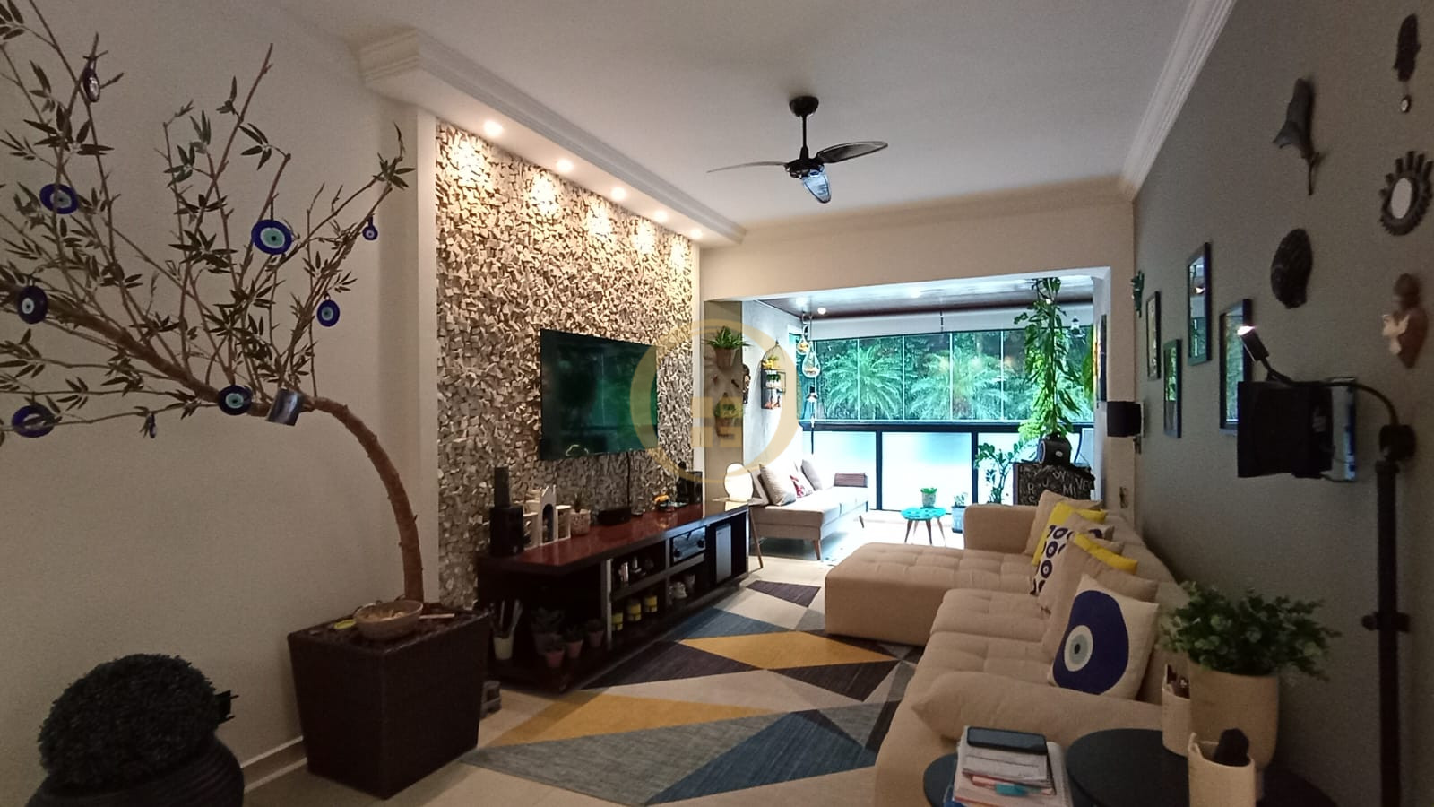 Apartamento-2-dormitorios-Pitangueiras