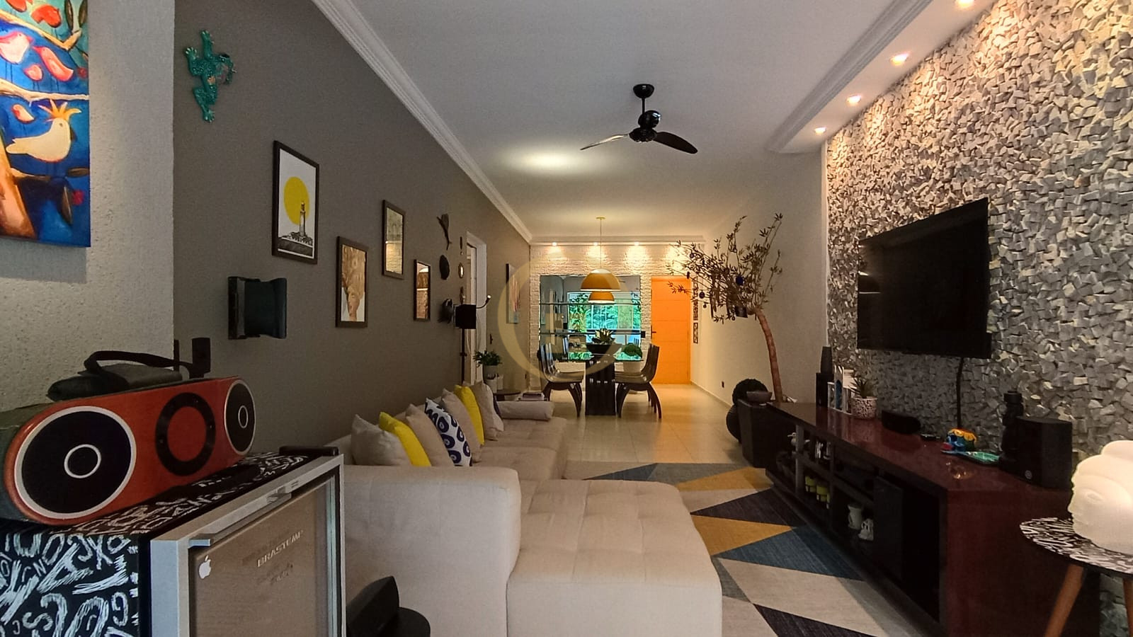Apartamento-2-dormitorios-Pitangueiras
