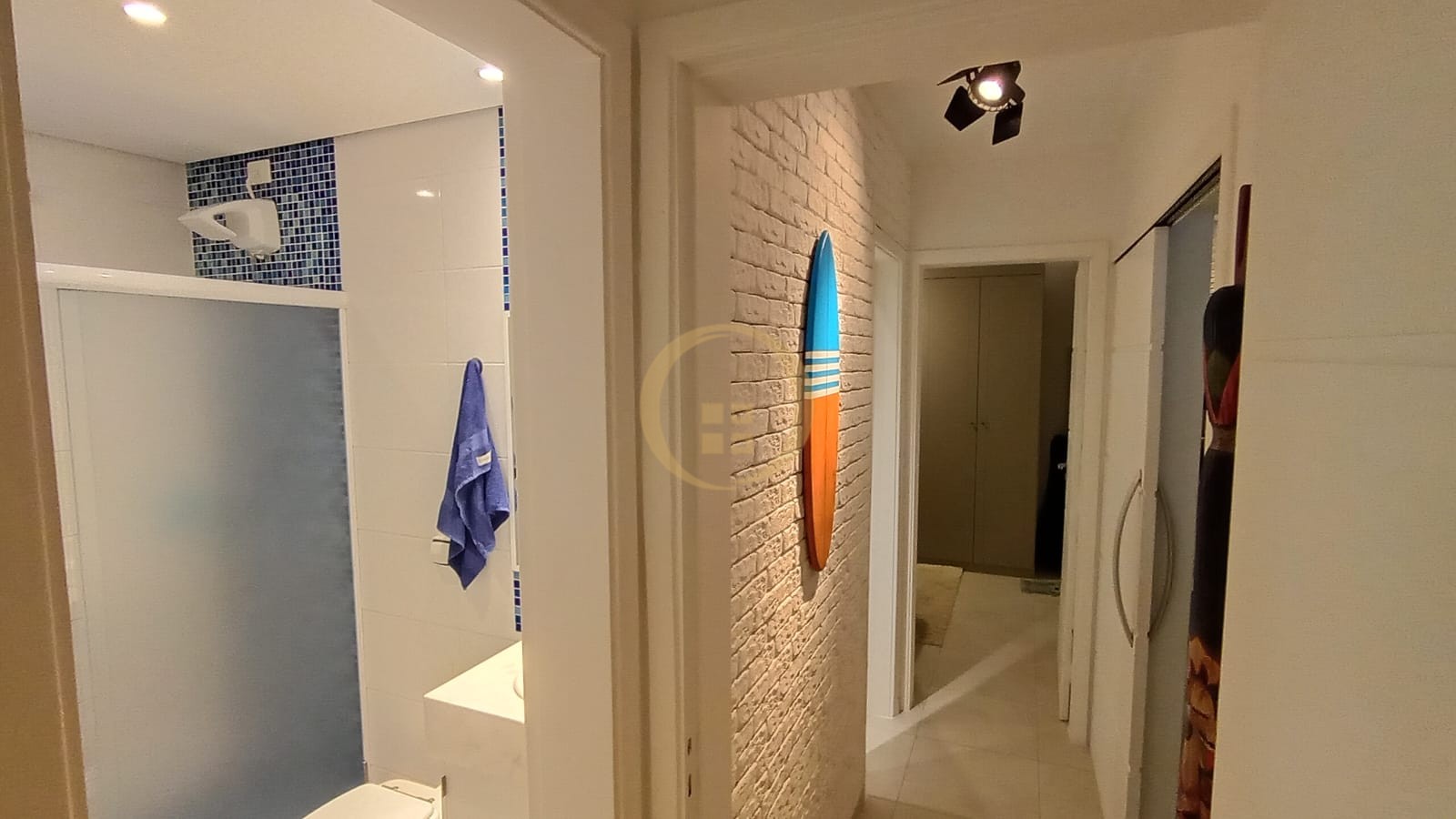 Apartamento na Praia das Pitangueiras, Guarujá - SP