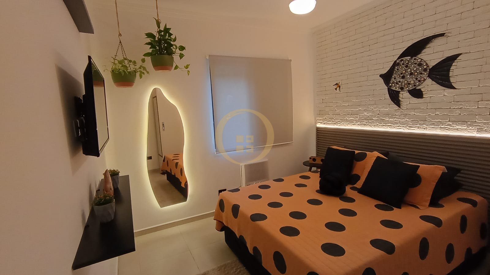 Apartamento na Praia das Pitangueiras, Guarujá - SP
