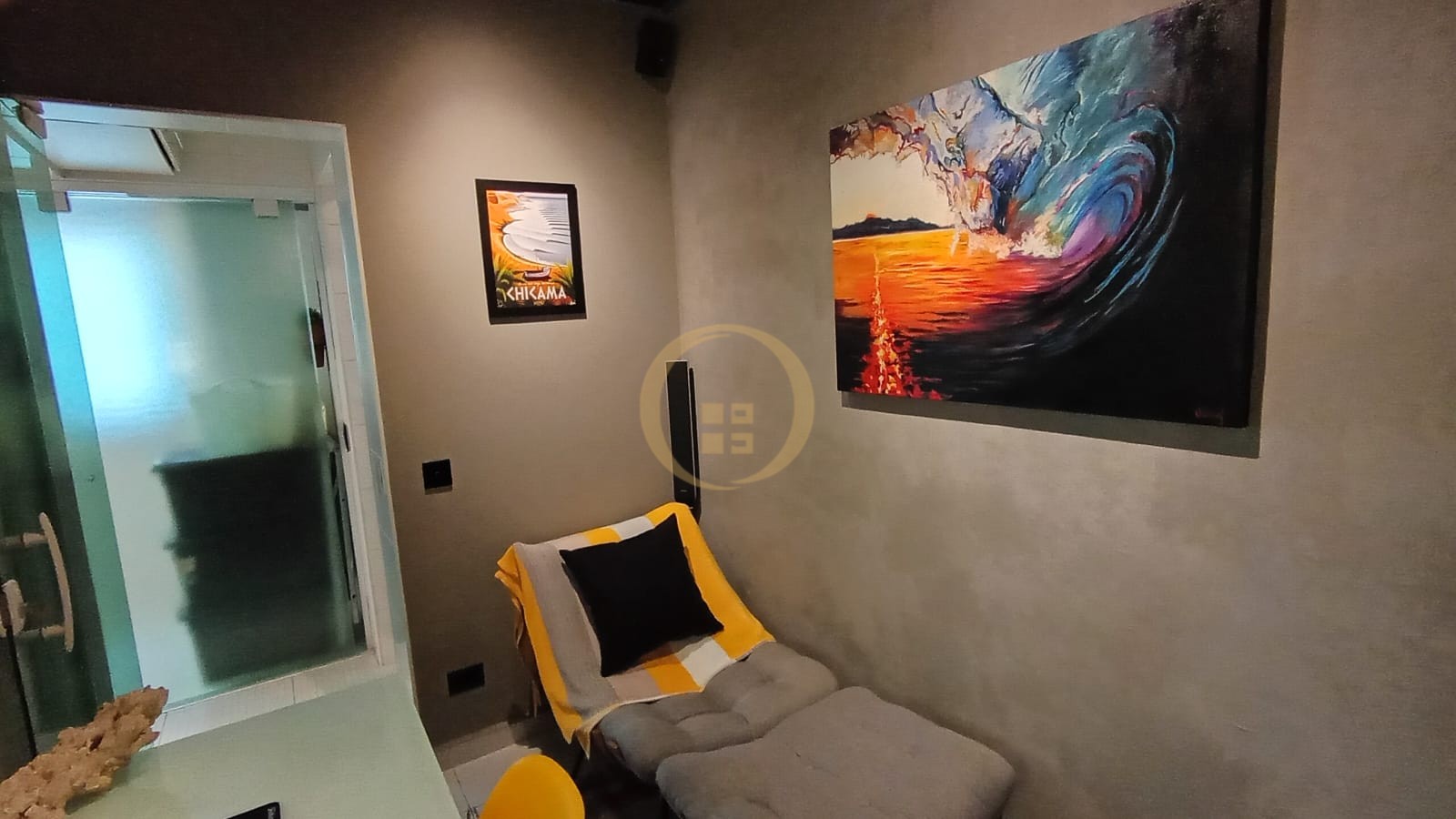 Apartamento na Praia das Pitangueiras, Guarujá - SP