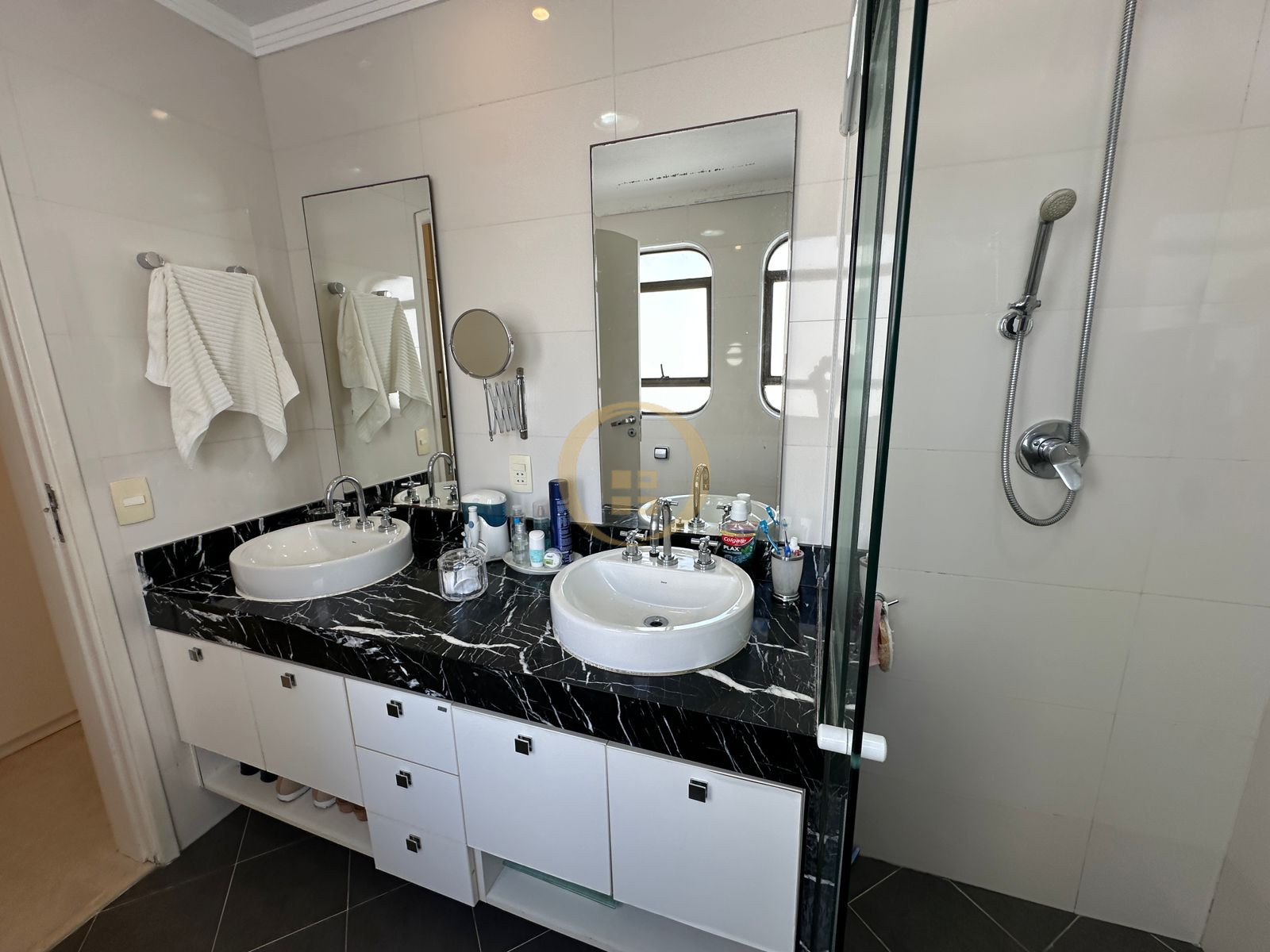 Apartamento Frente ao Mar, Praia Astúrias, Guarujá - SP