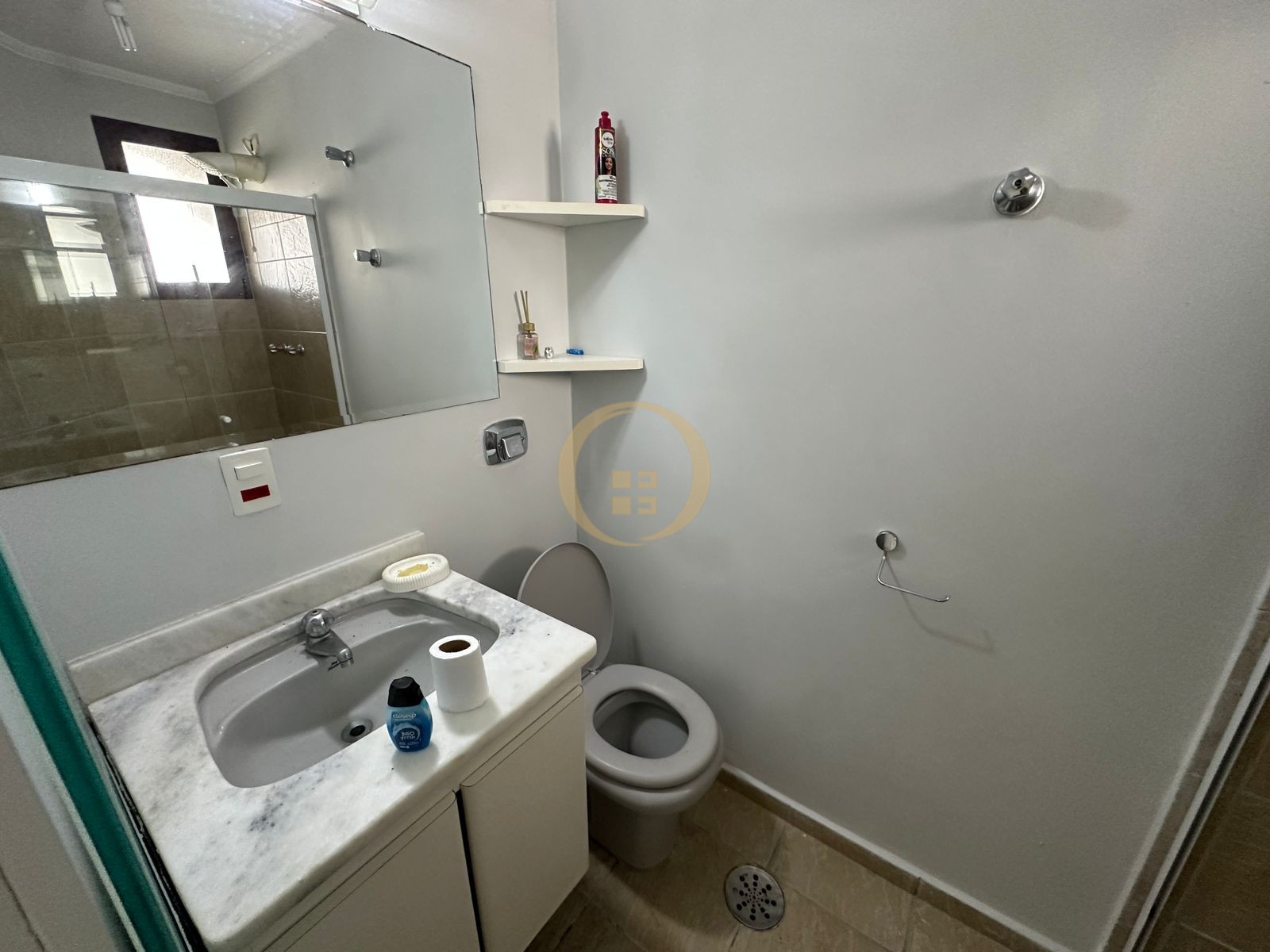 Apartamento na Praia das Pitangueiras, Guarujá - SP