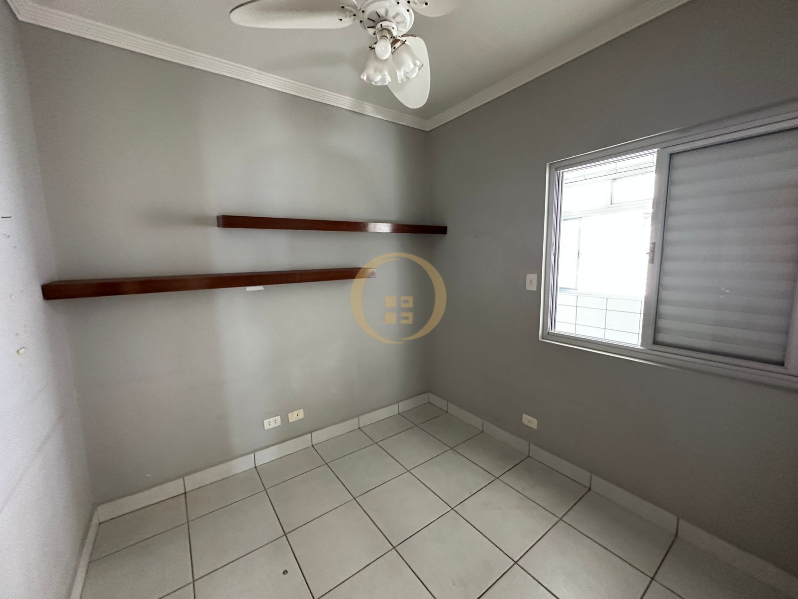 Apartamento na Praia da Pitanguerias - Guarujá