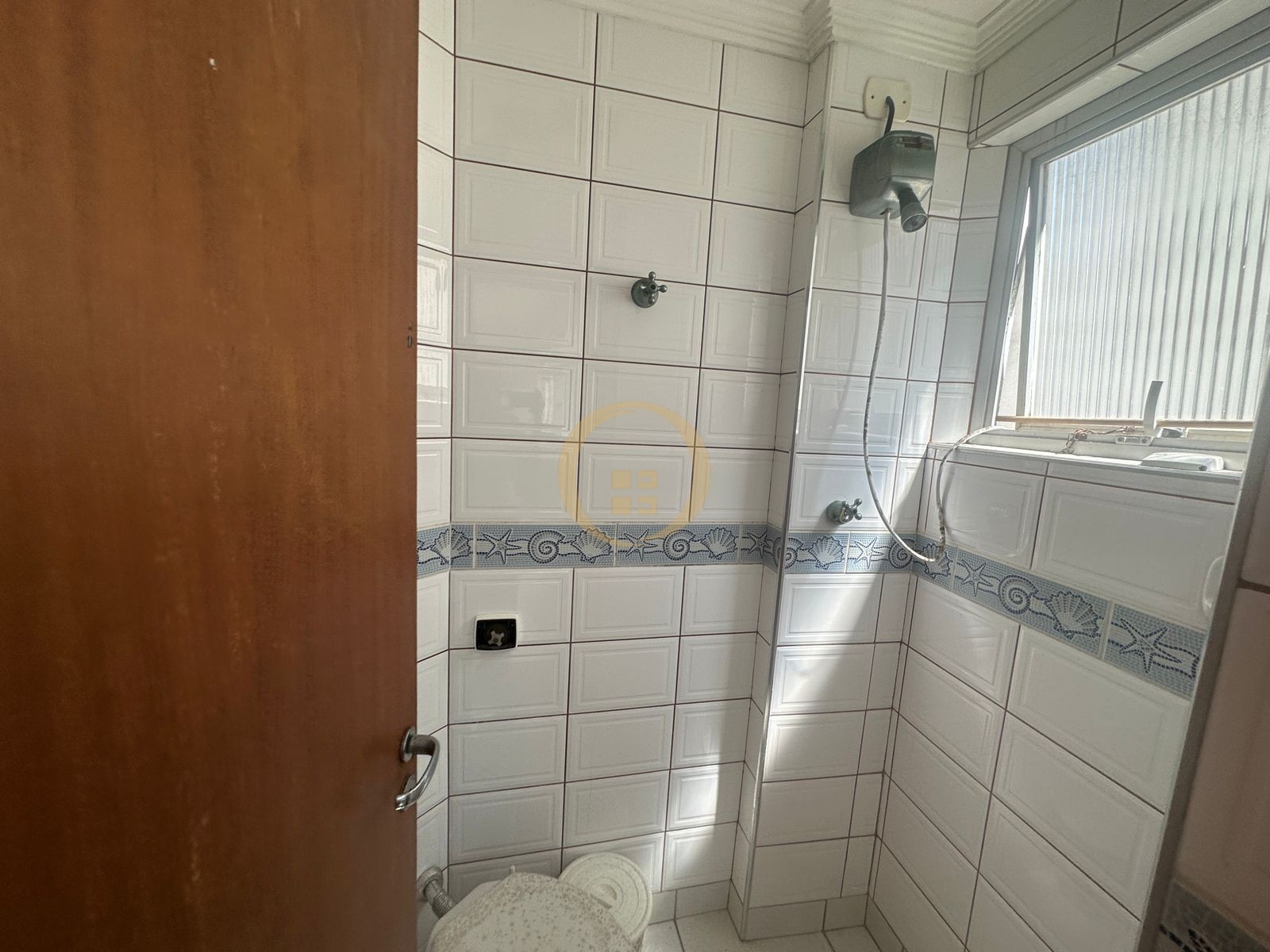 Apartamento na Praia da Pitanguerias - Guarujá