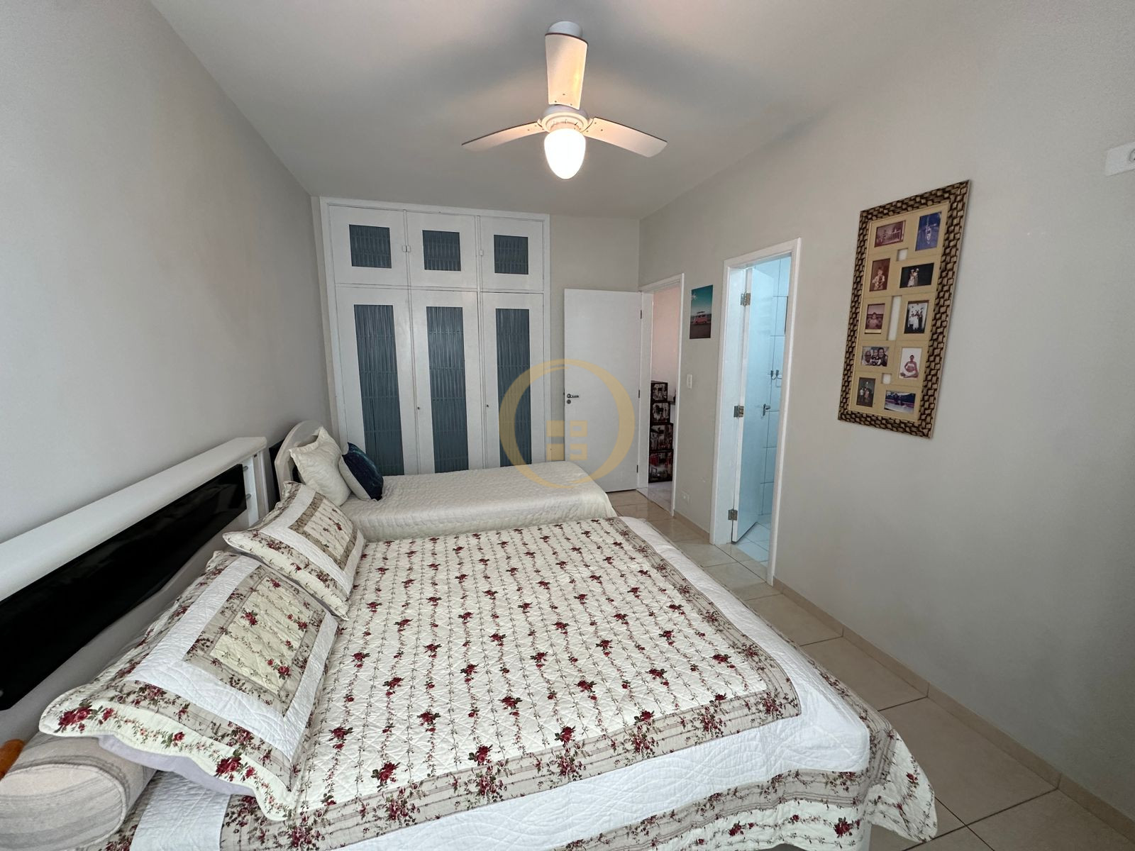 Apartamento Frente ao Mar nas Pitangueiras, Guarujá - SP