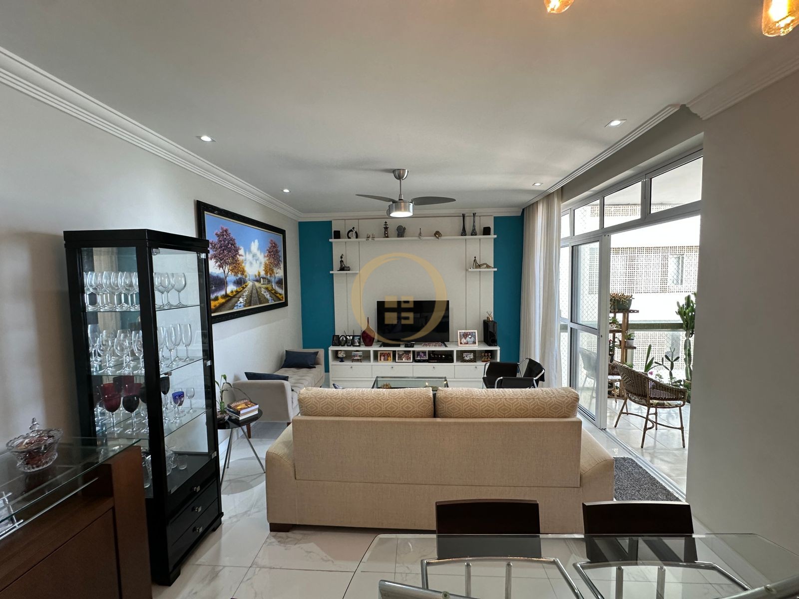 Apartamento Frente ao Mar nas Pitangueiras, Guarujá - SP