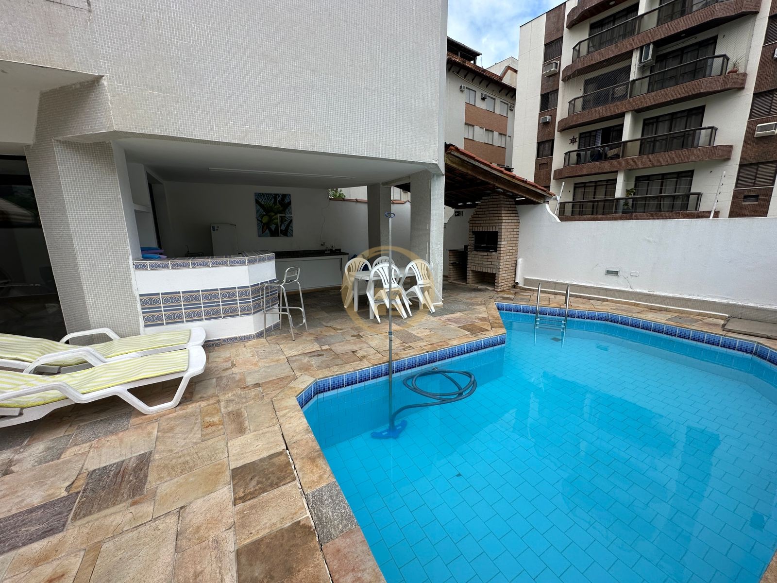 Apartamento na Praia da Enseada, Guarujá - SP