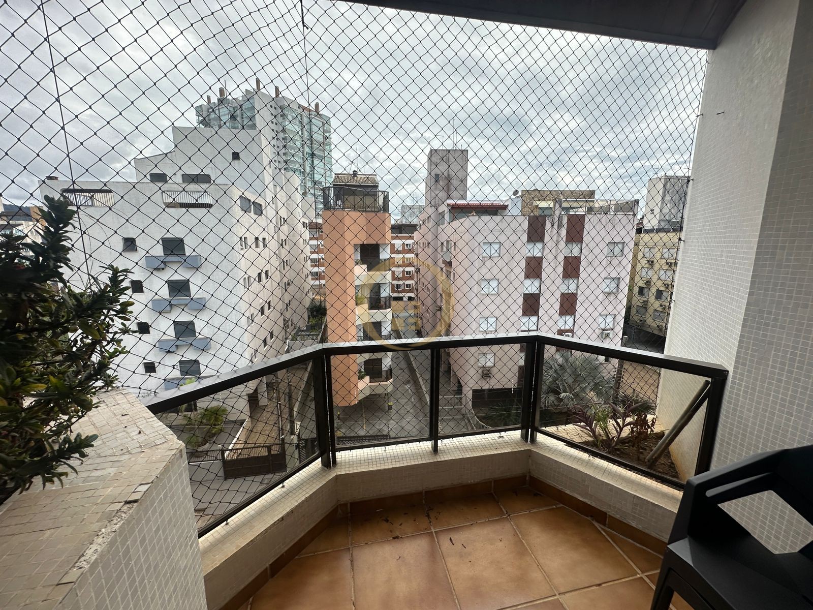 Apartamento na Praia da Enseada, Guarujá - SP