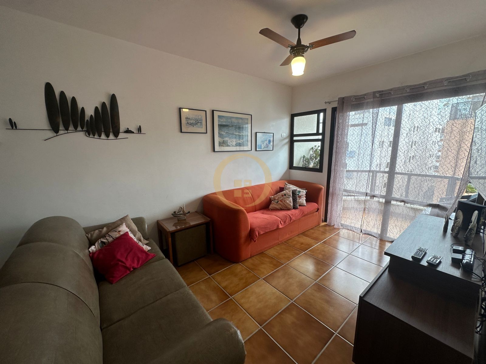 Apartamento na Praia da Enseada, Guarujá - SP