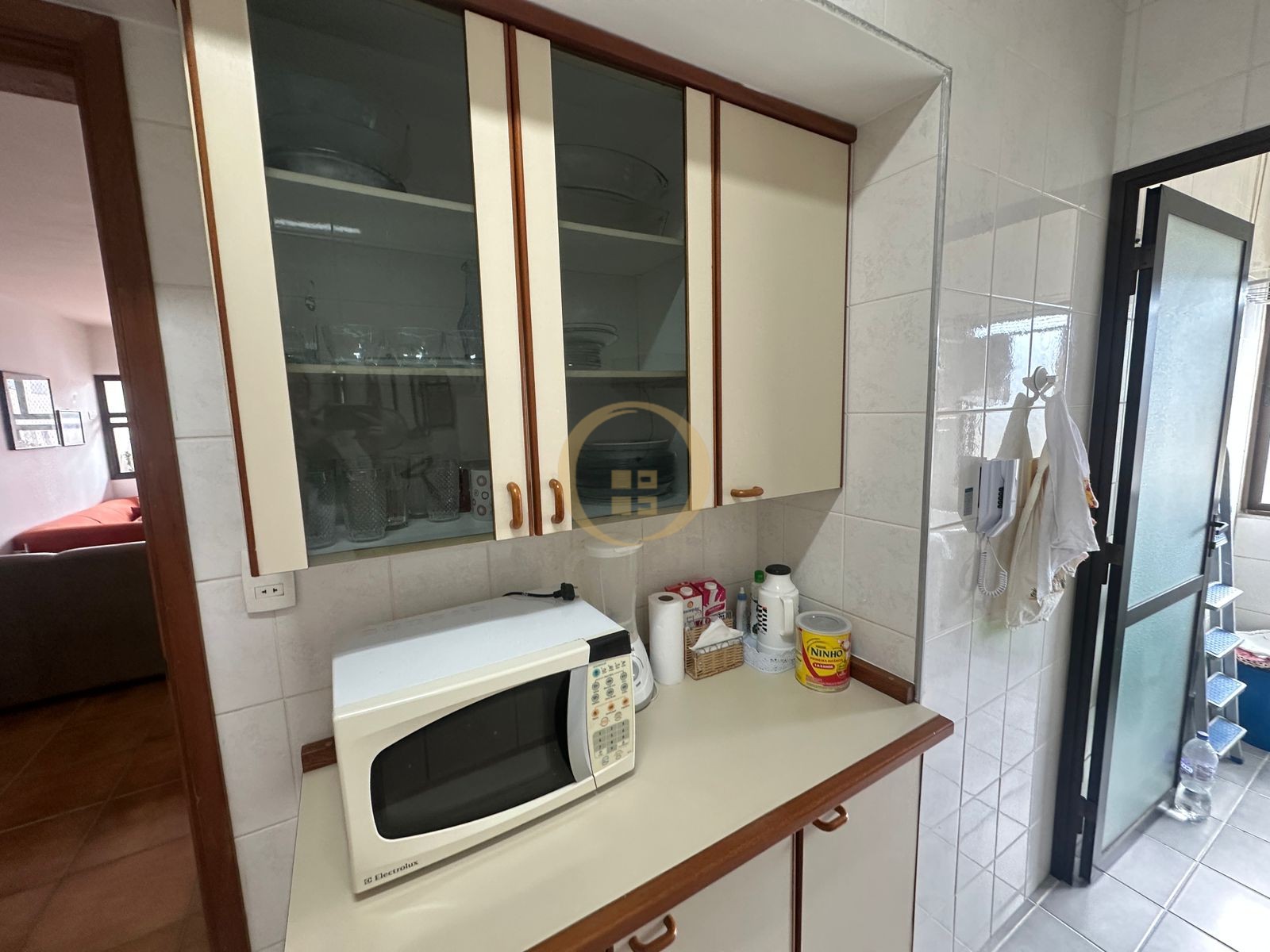 Apartamento na Praia da Enseada, Guarujá - SP
