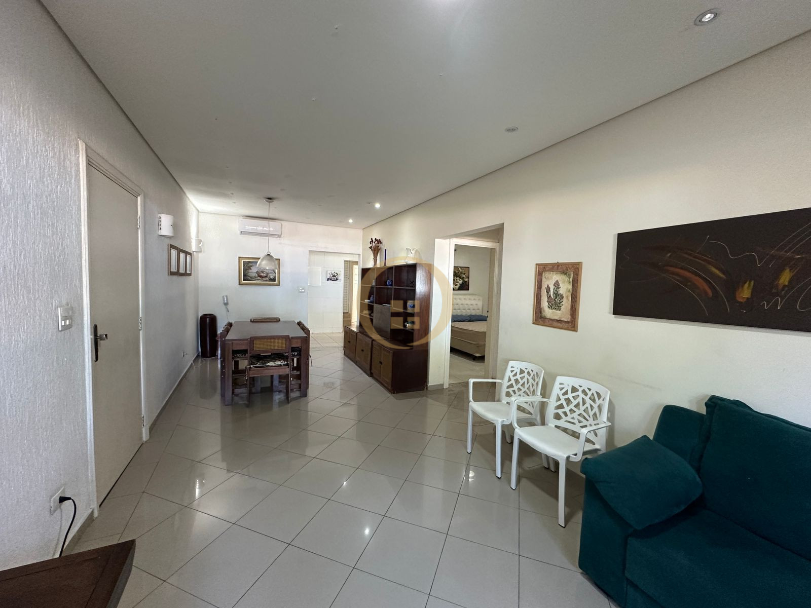 Apartamento Frente ao Mar nas Pitangueiras, Guarujá - SP