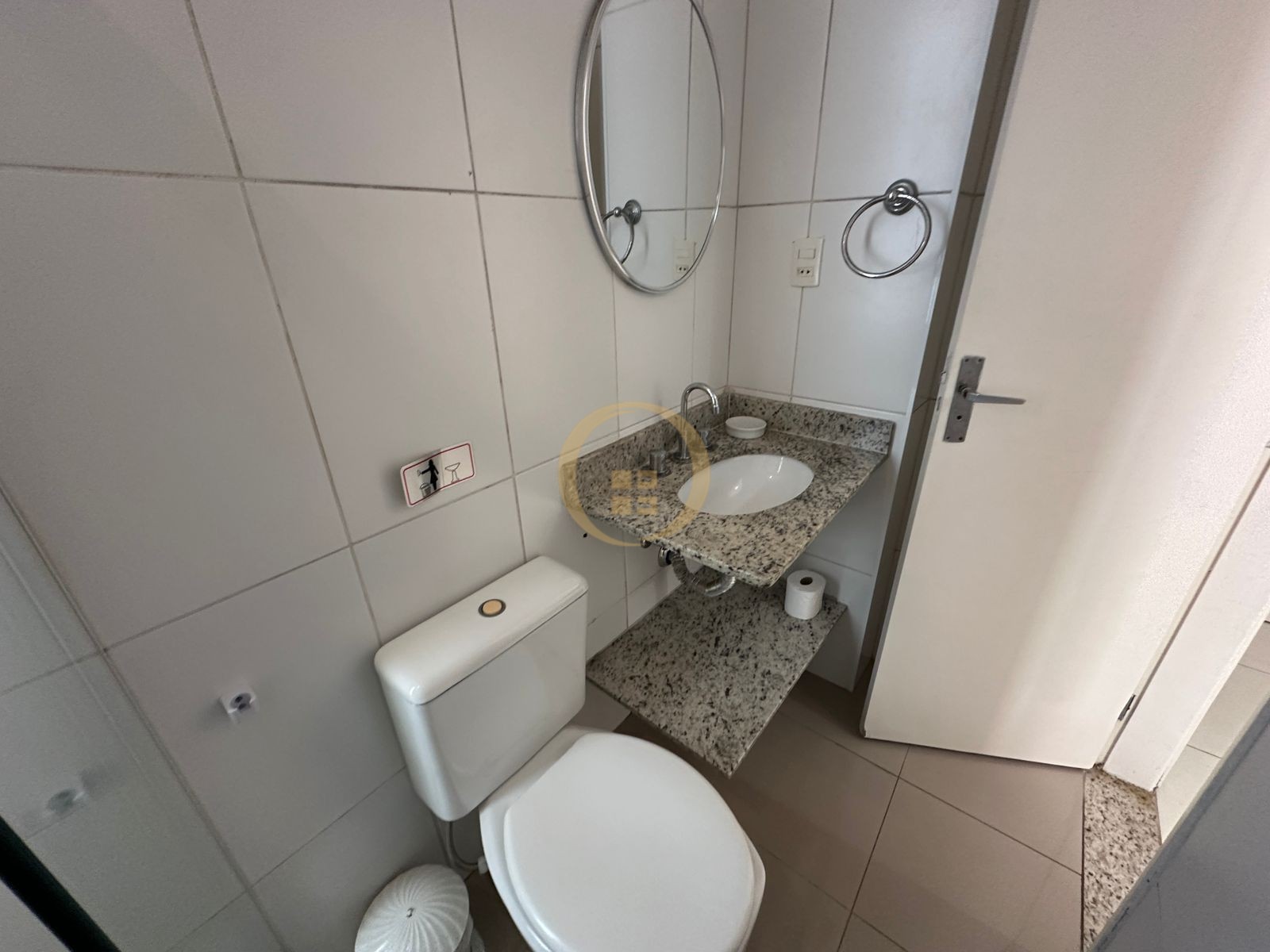 Apartamento Frente ao Mar nas Pitangueiras, Guarujá - SP