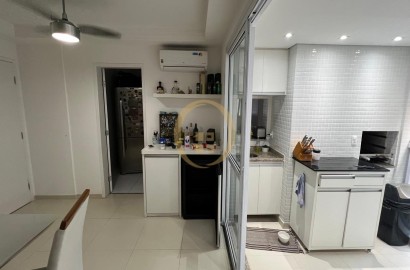 Apartamento na Praia da Pitangueiras, Guarujá - SP