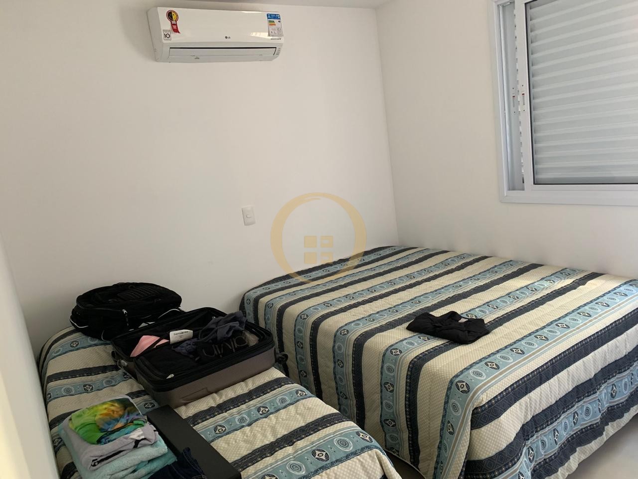 Apartamento na Praia da Pitangueiras, Guarujá - SP