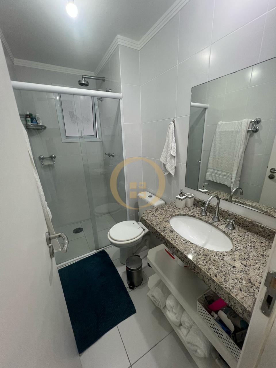 Apartamento na Praia da Pitangueiras, Guarujá - SP