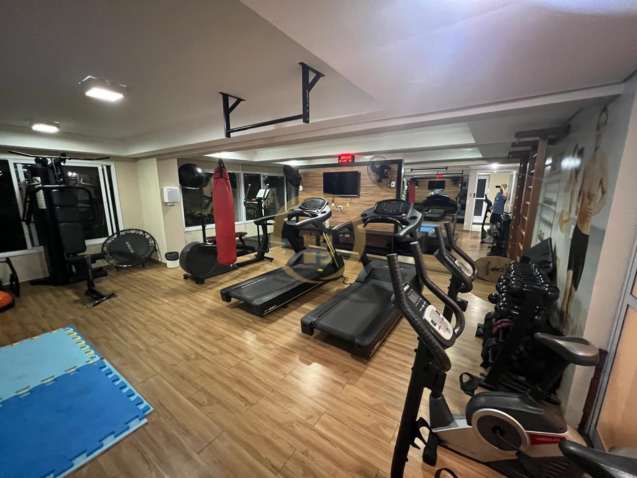 Apartamento na Praia da Pitangueiras, Guarujá - SP