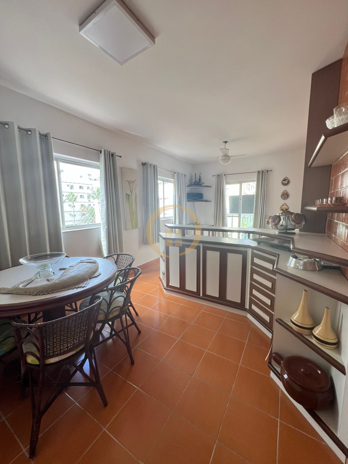 Apartamento na Praia da Enseada, Guarujá - SP