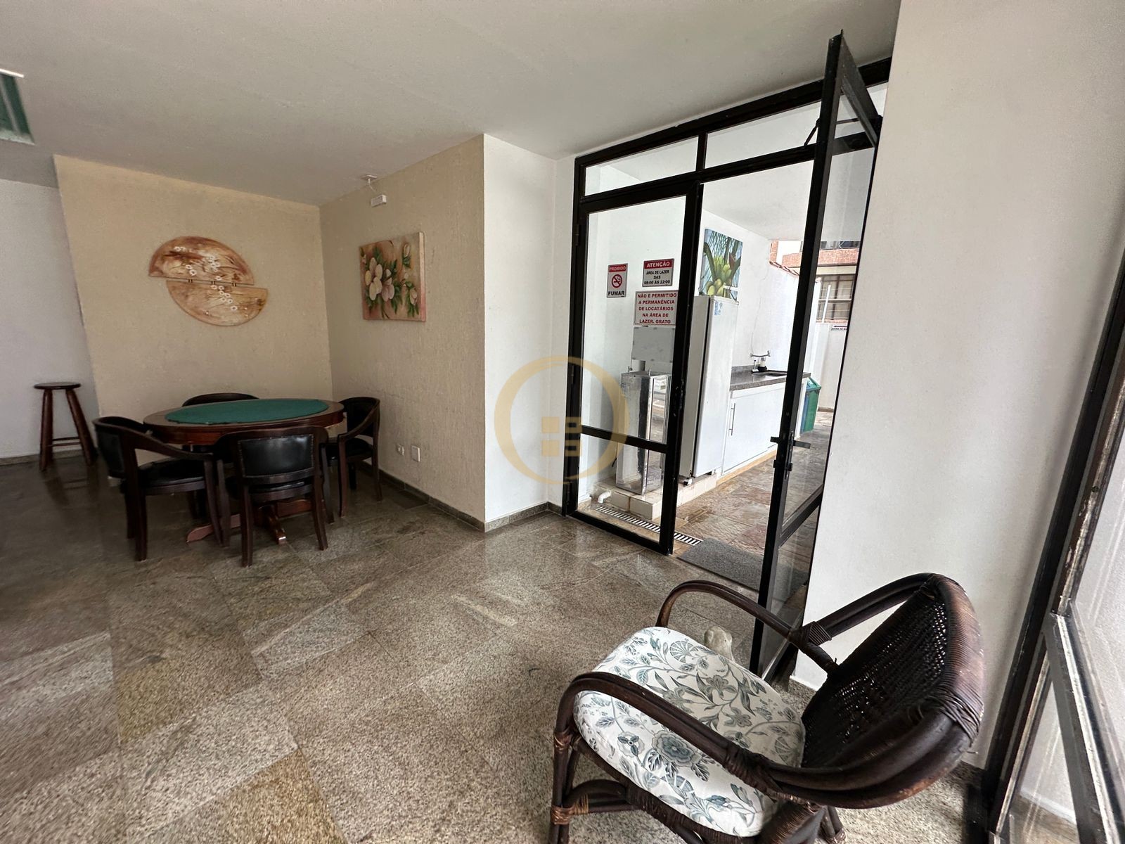 Apartamento Frente ao Mar nas Pitangueiras, Guarujá - SP