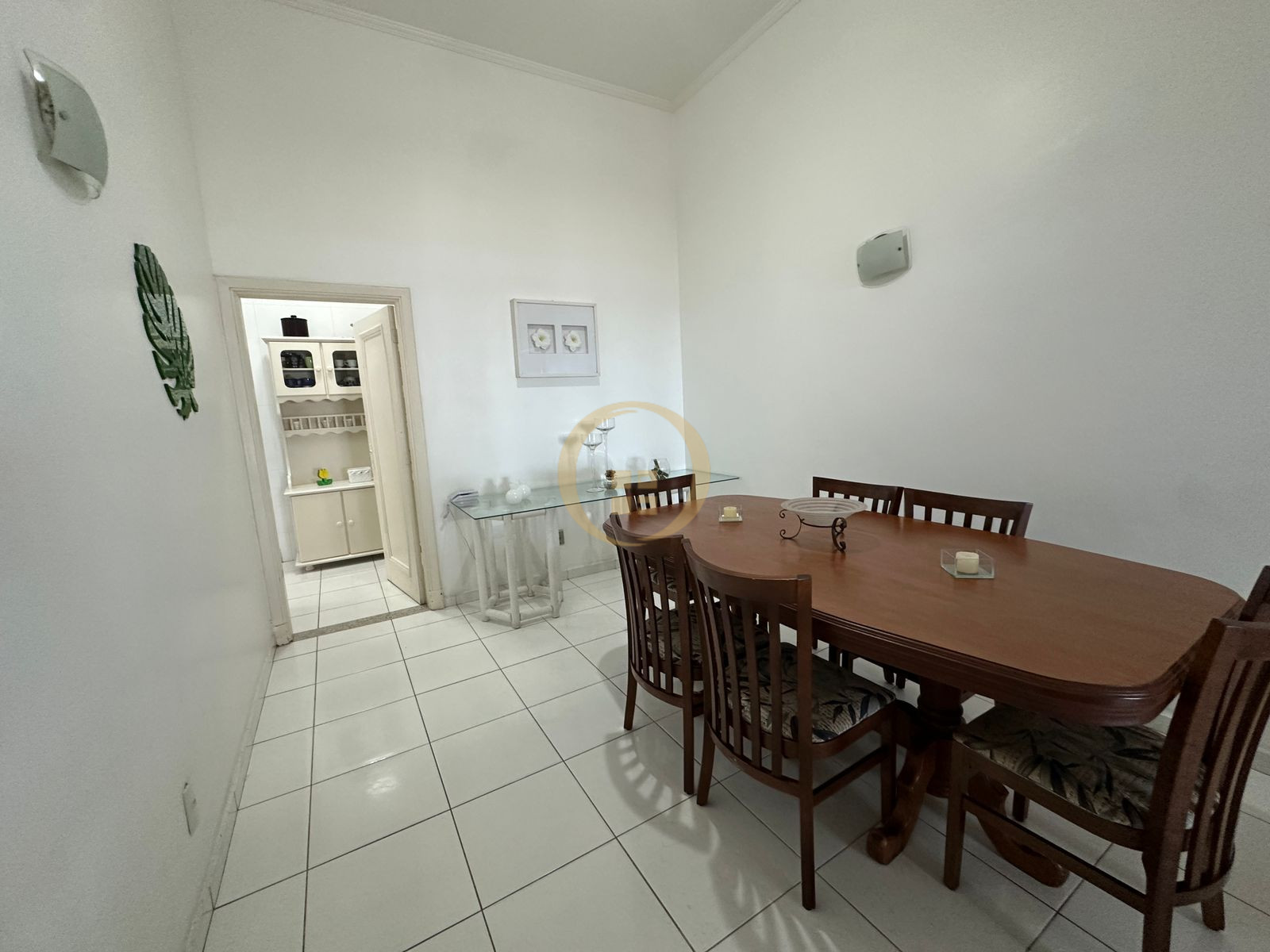 Apartamento Frente ao Mar nas Pitangueiras, Guarujá - SP