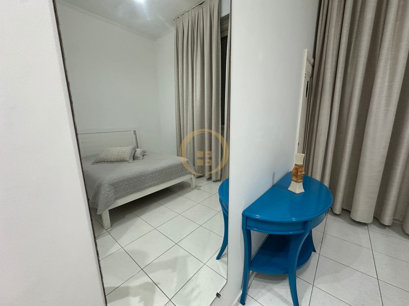 Apartamento Frente ao Mar nas Pitangueiras, Guarujá - SP