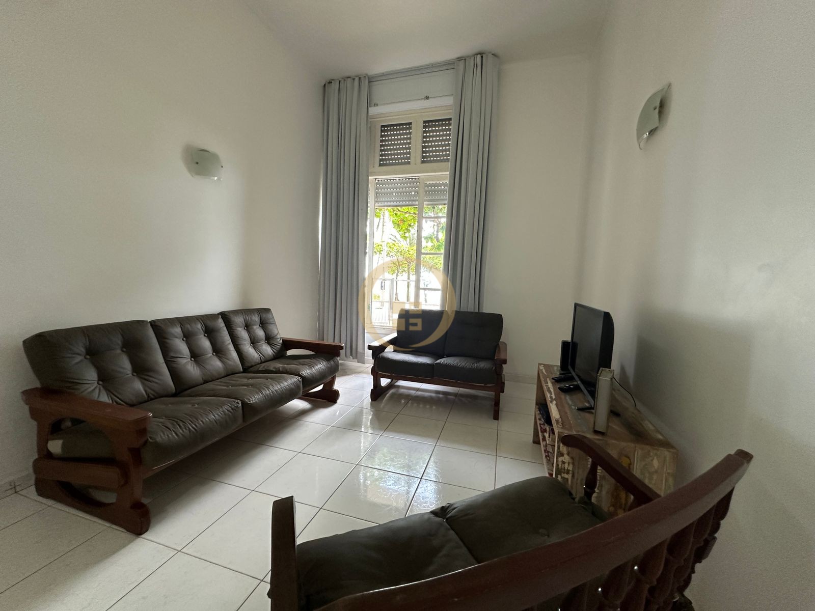 Apartamento Frente ao Mar nas Pitangueiras, Guarujá - SP