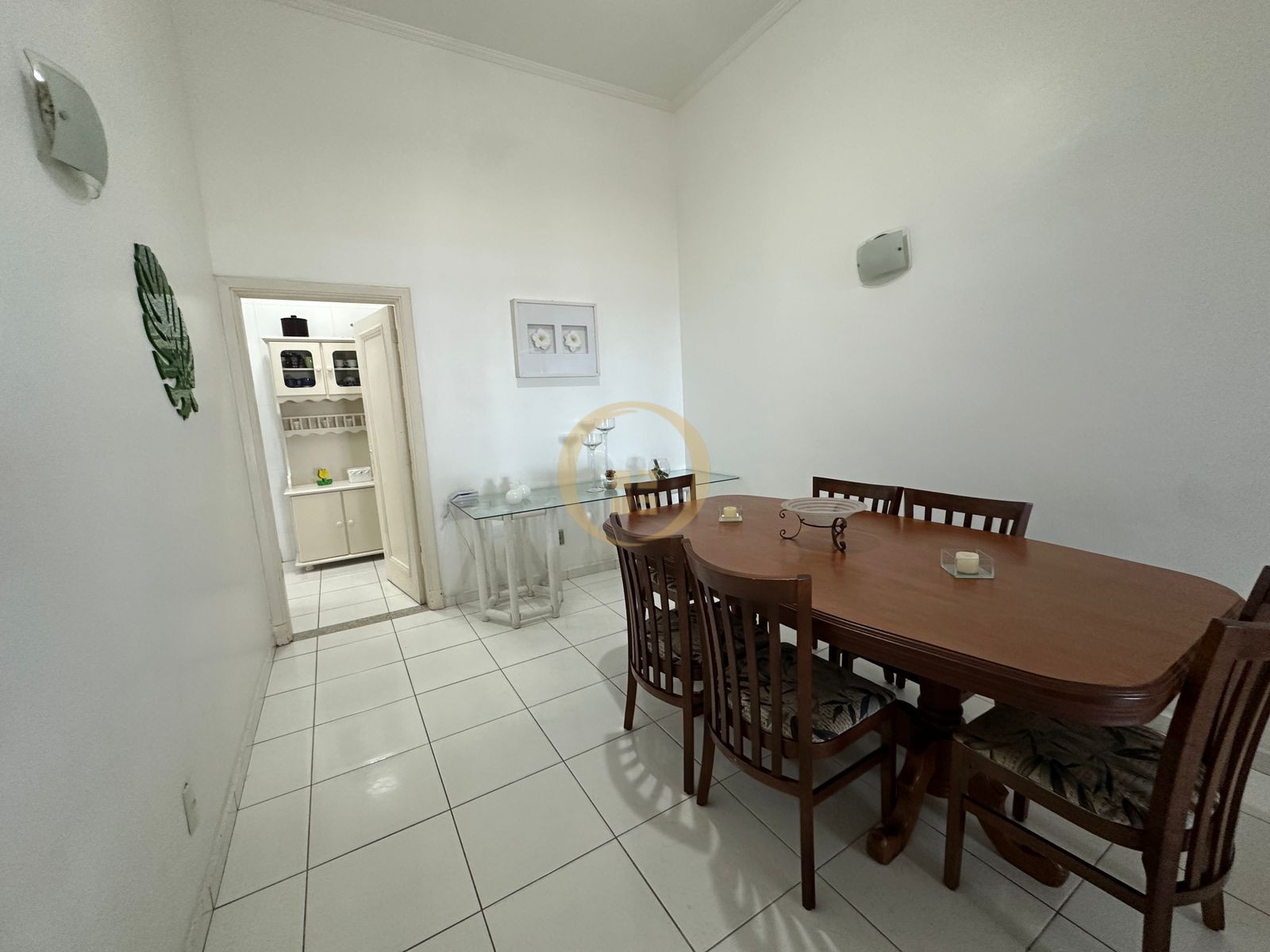 Apartamento Frente ao Mar nas Pitangueiras, Guarujá - SP