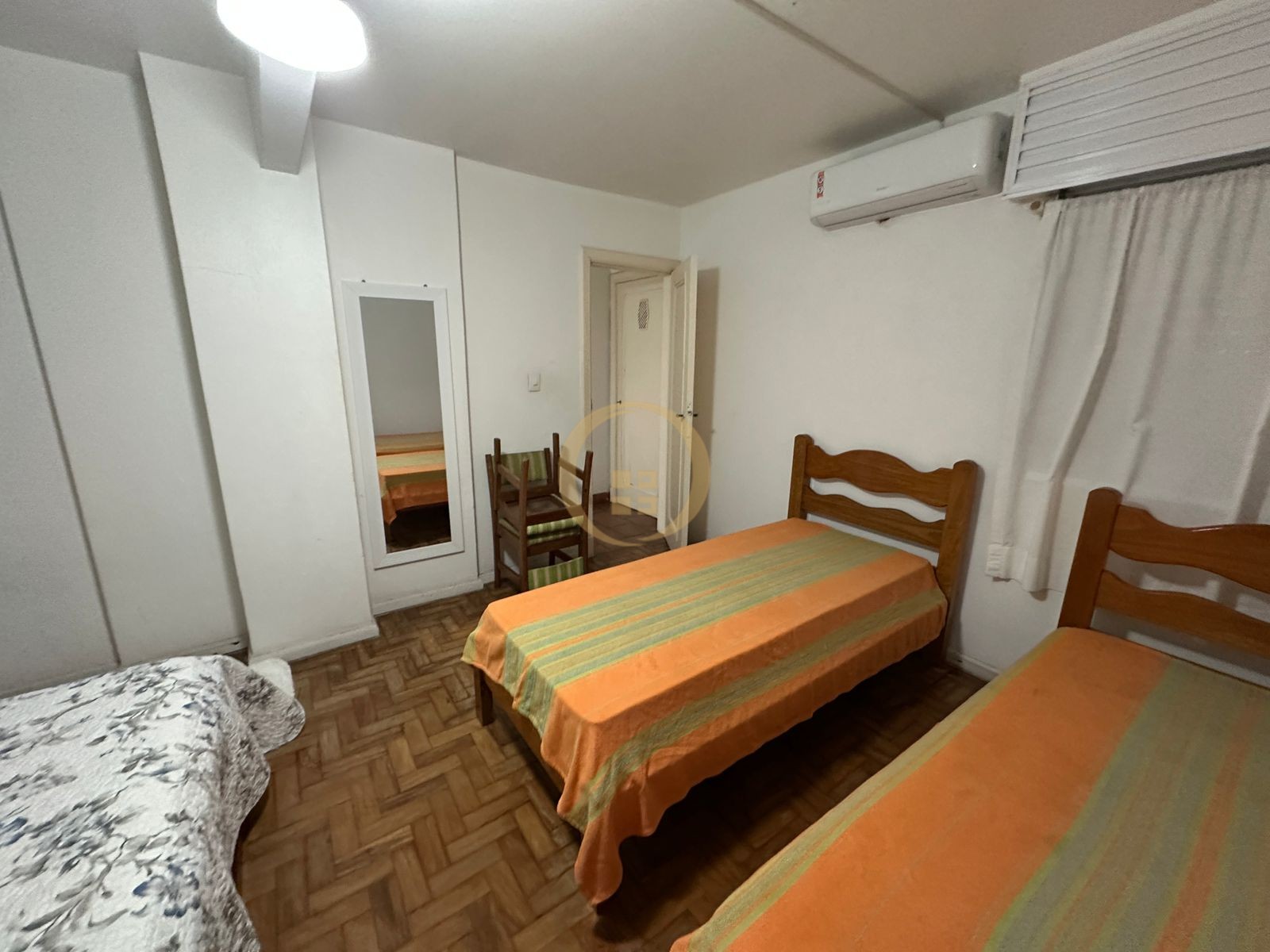 Apartamento Frente ao Mar nas Pitangueiras, Guarujá - SP