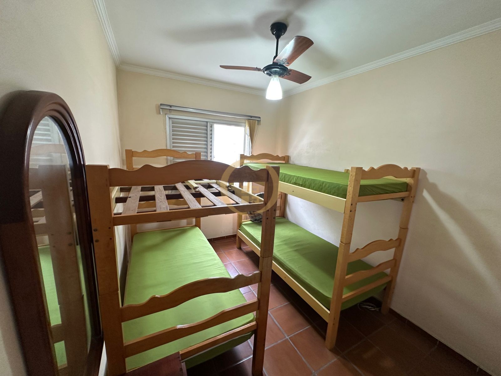 Apartamento na Praia da Enseada, Guarujá - SP