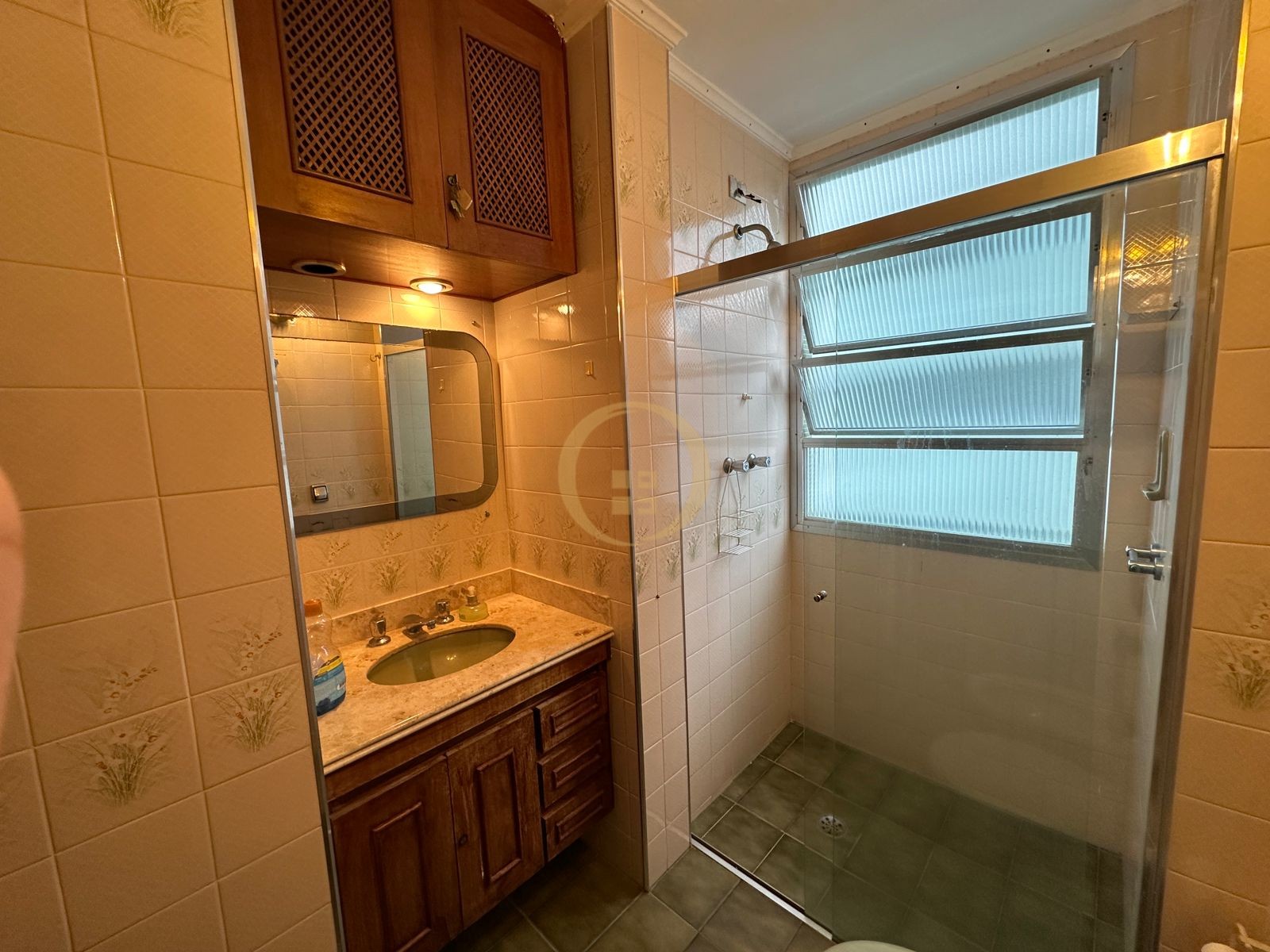 Apartamento Frente ao Mar nas Pitangueiras, Guarujá - SP
