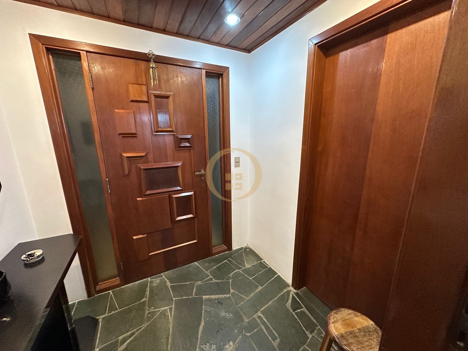 Apartamento Frente ao Mar nas Pitangueiras, Guarujá - SP
