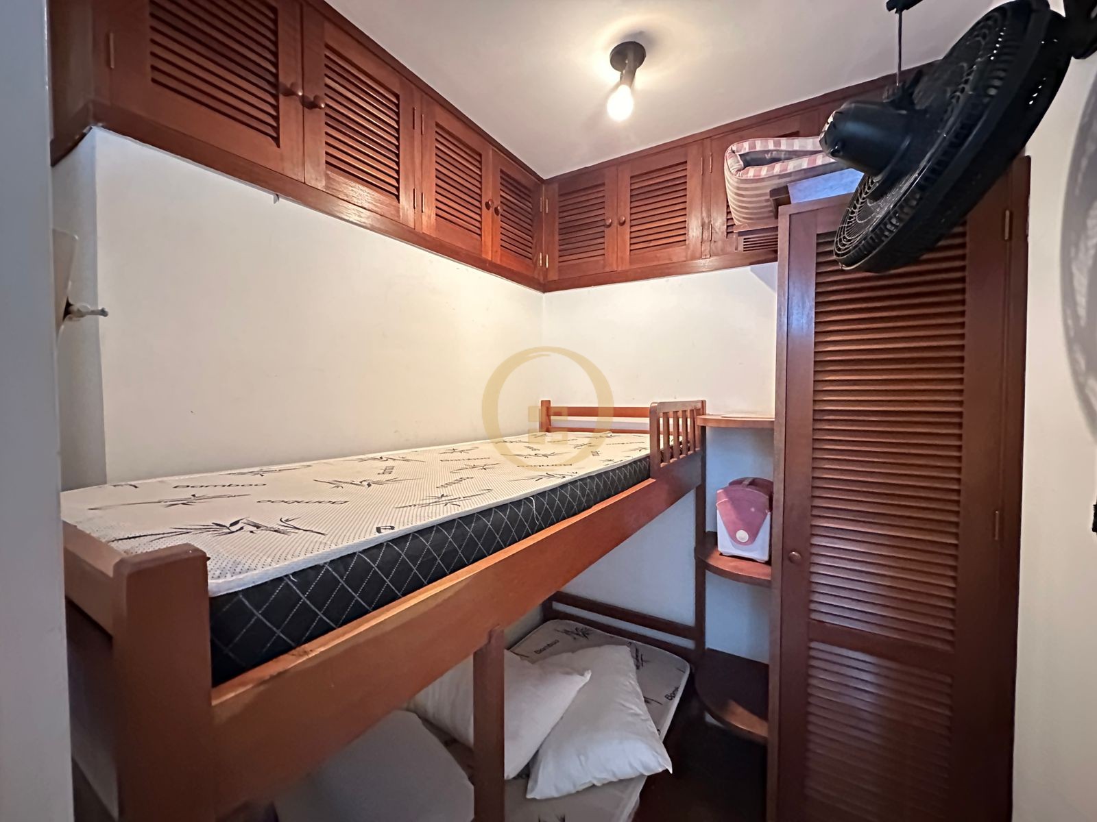Apartamento Frente ao Mar nas Pitangueiras, Guarujá - SP