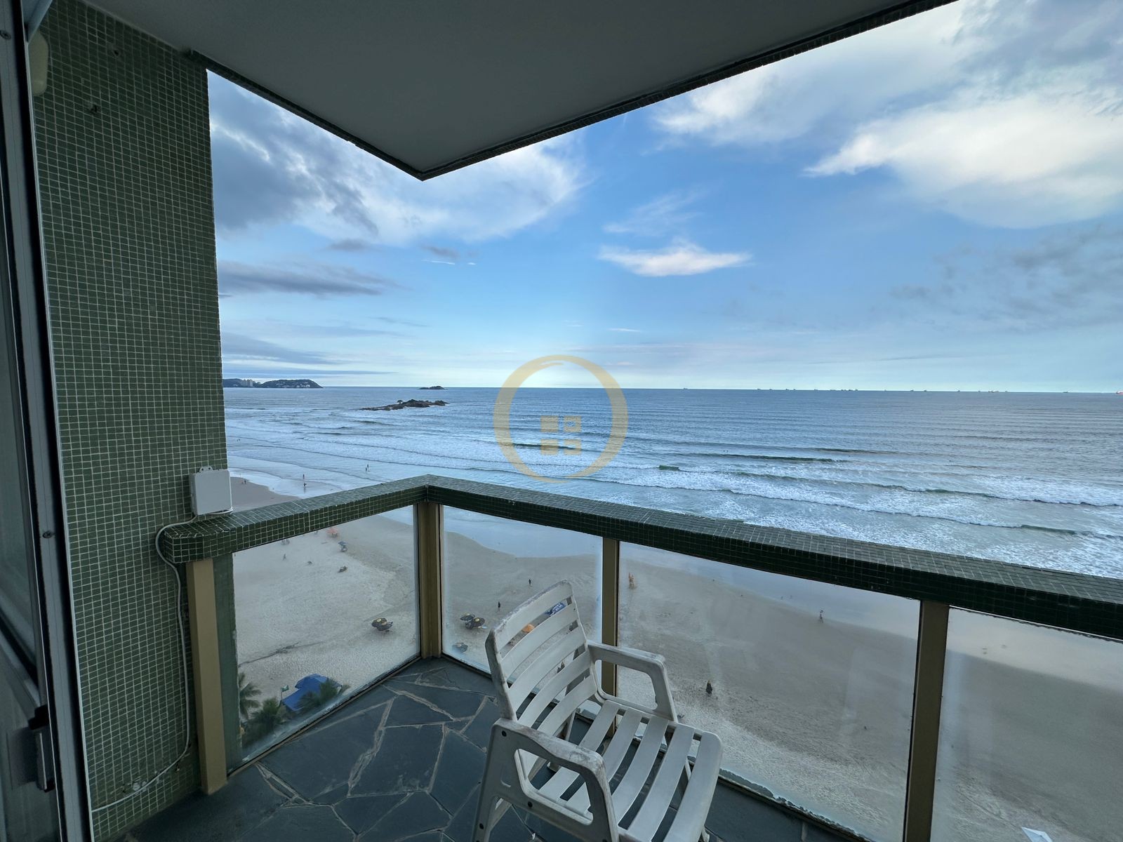 Apartamento Frente ao Mar nas Pitangueiras, Guarujá - SP