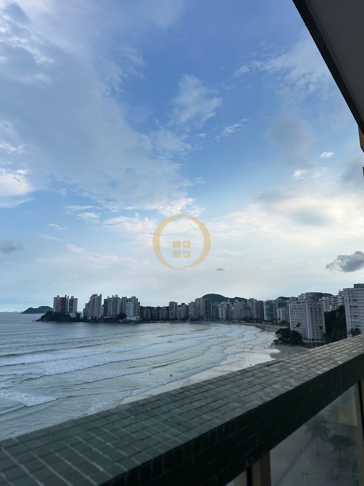 Apartamento Frente ao Mar nas Pitangueiras, Guarujá - SP