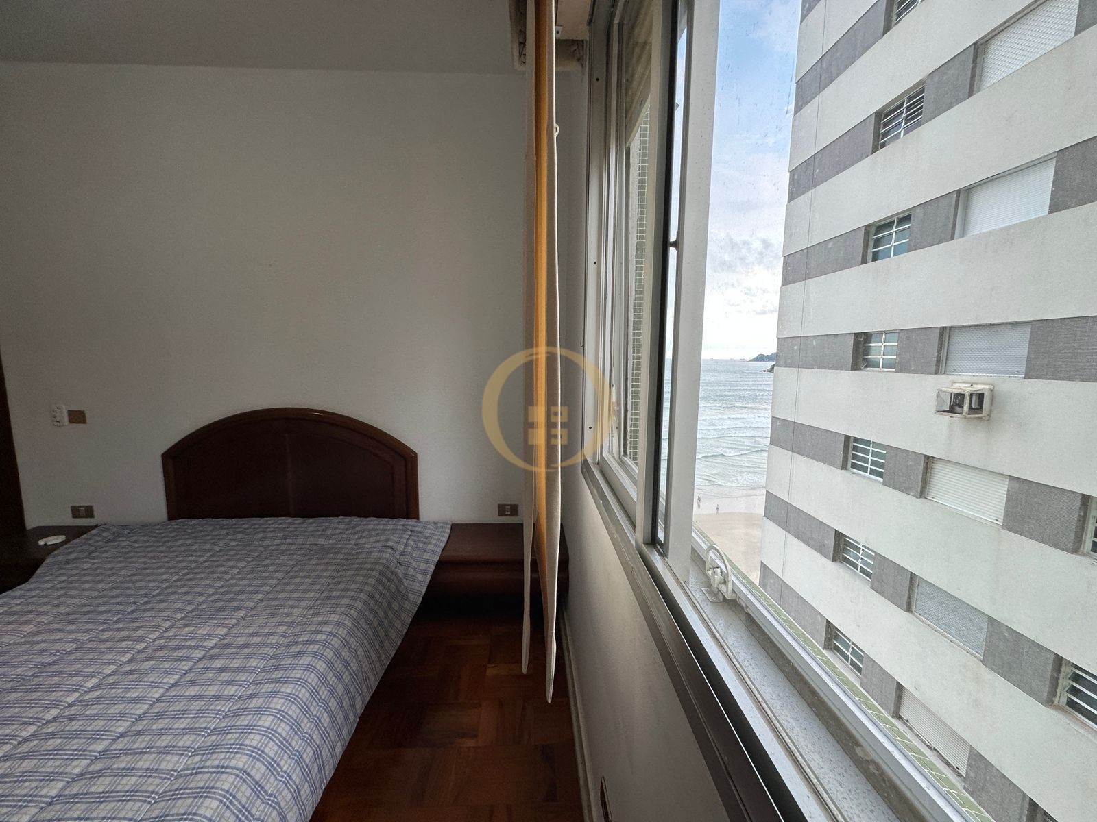Apartamento Frente ao Mar nas Pitangueiras, Guarujá - SP