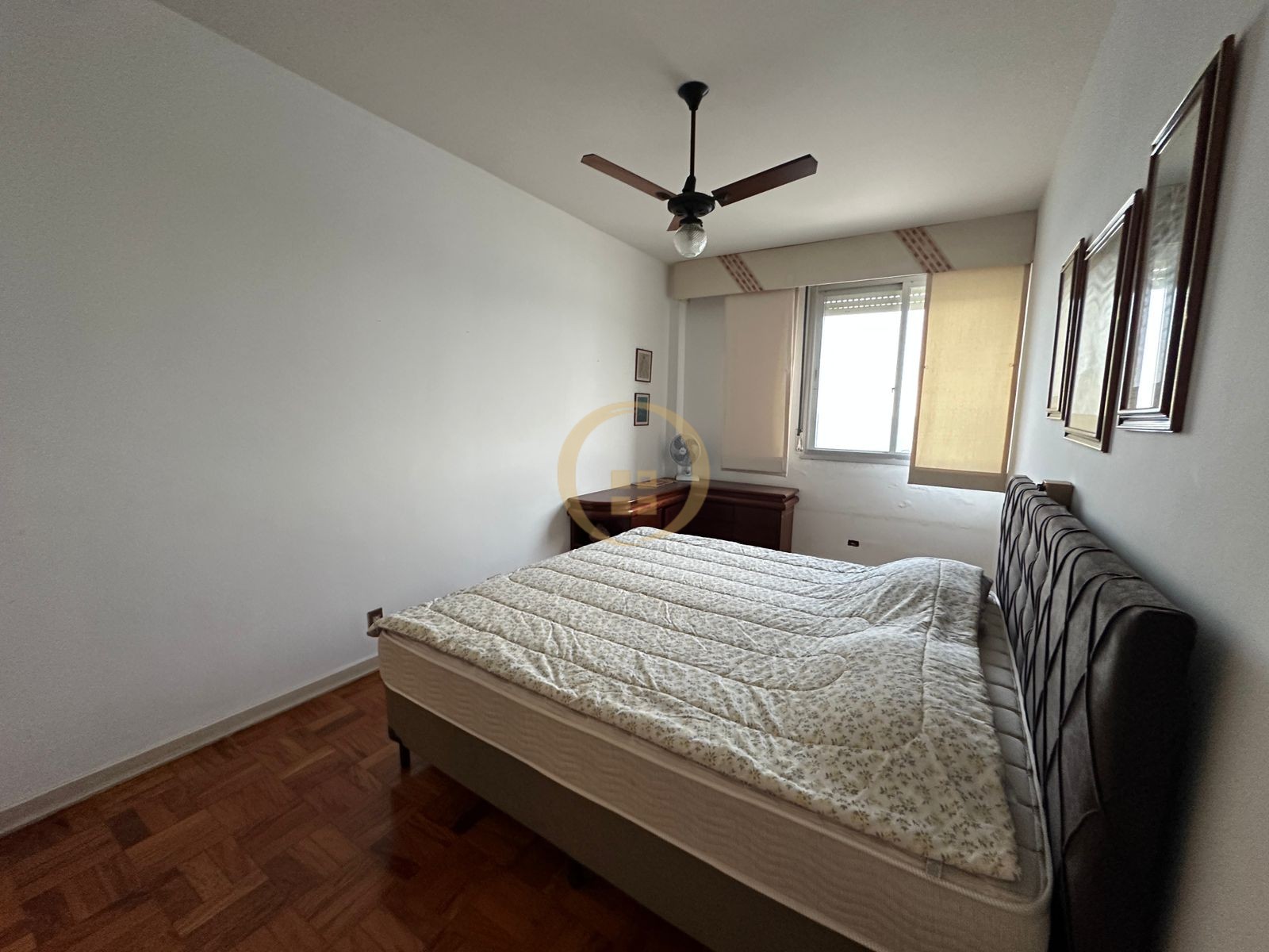 Apartamento Frente ao Mar nas Pitangueiras, Guarujá - SP