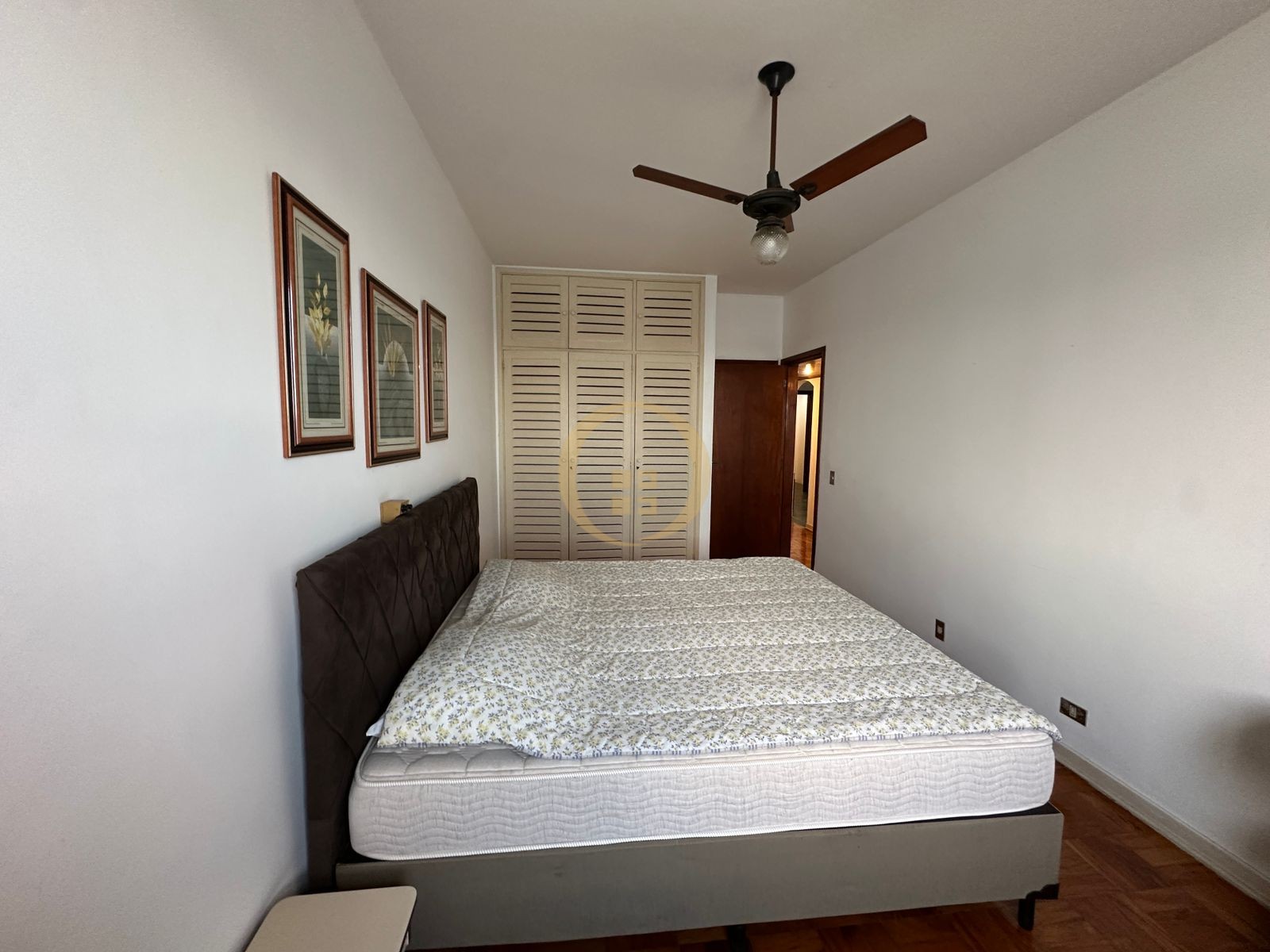 Apartamento Frente ao Mar nas Pitangueiras, Guarujá - SP