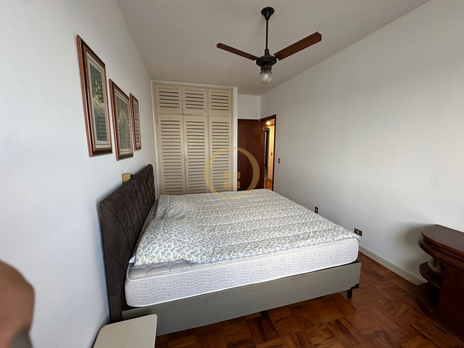Apartamento Frente ao Mar nas Pitangueiras, Guarujá - SP