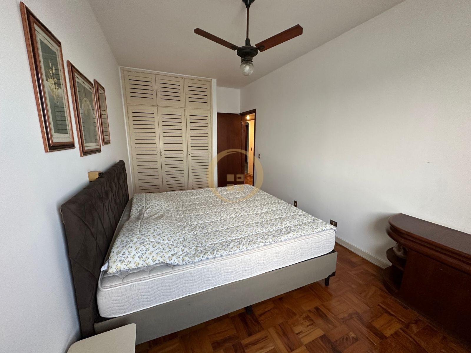 Apartamento Frente ao Mar nas Pitangueiras, Guarujá - SP