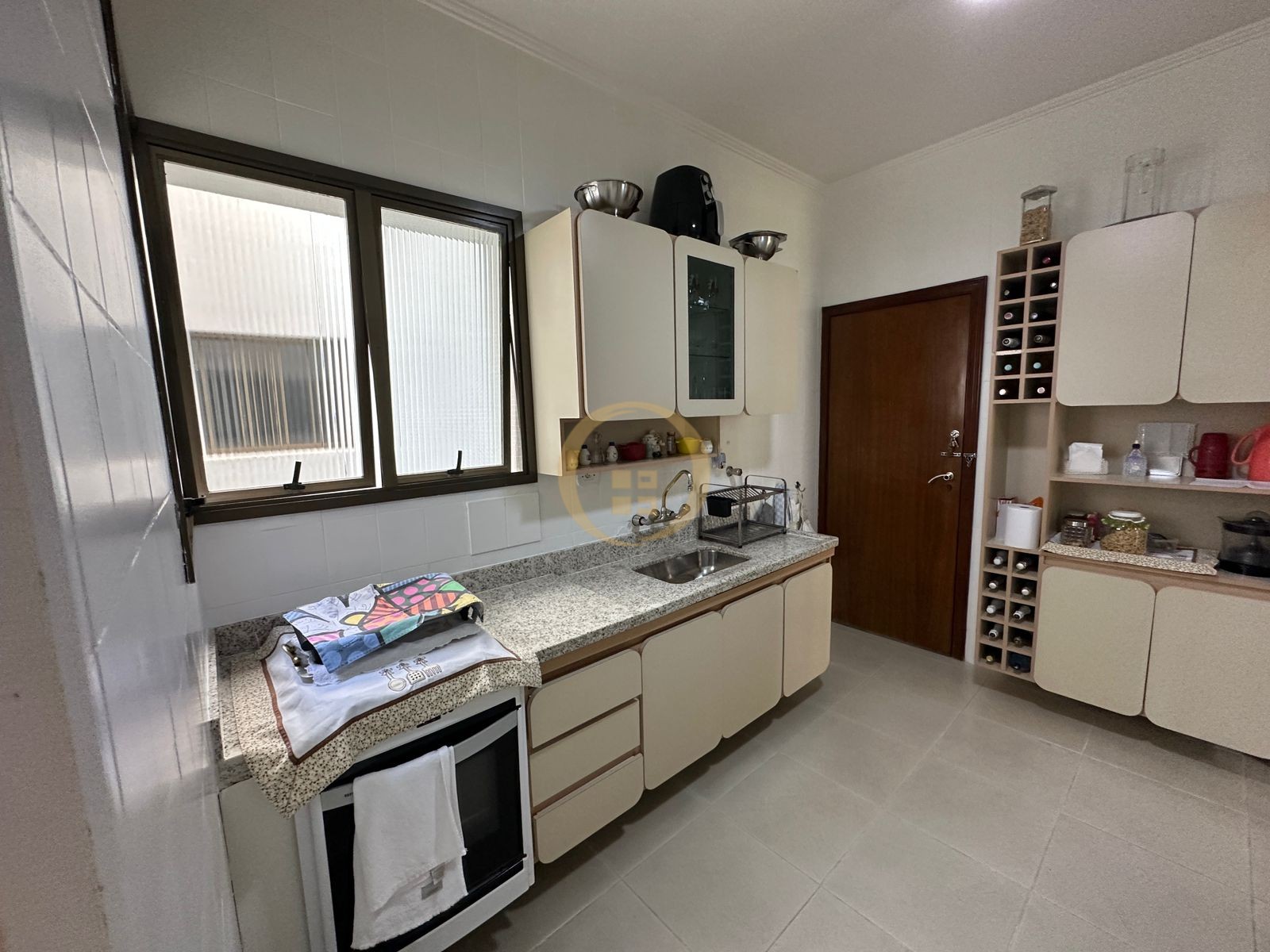 Apartamento, Praia da Pitangueiras, Guarujá - SP