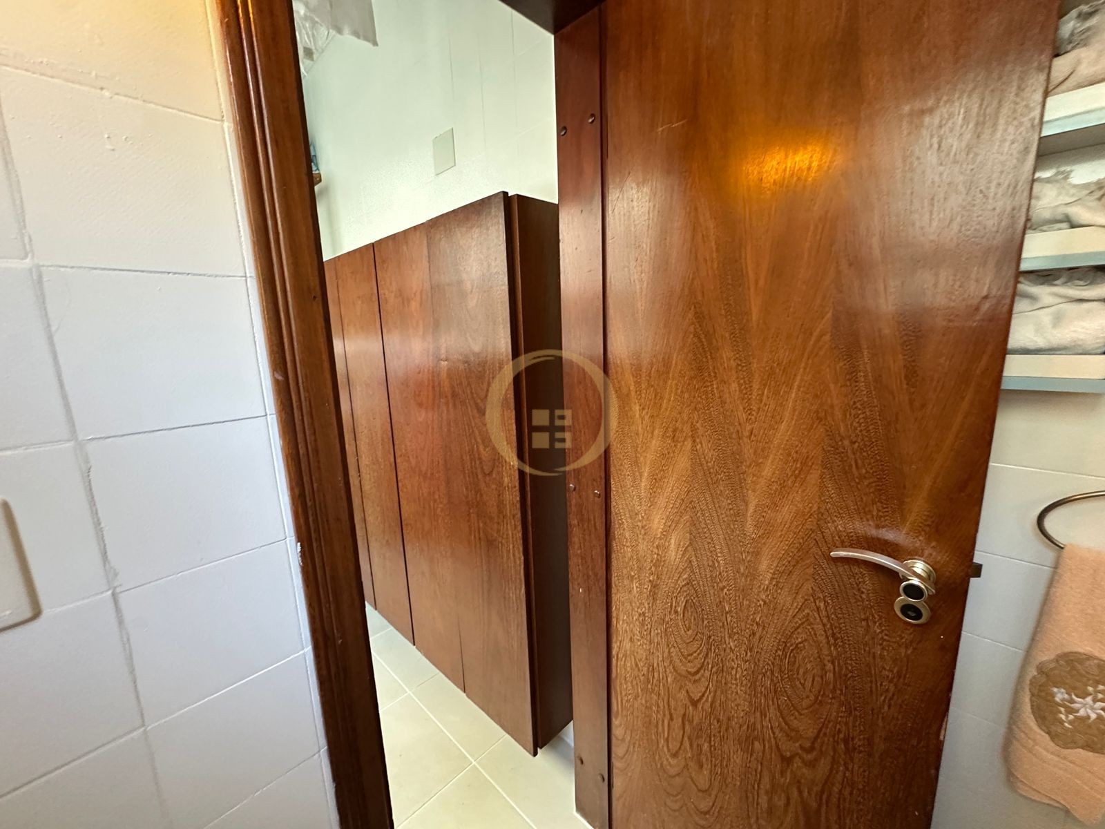 Apartamento, Praia da Pitangueiras, Guarujá - SP