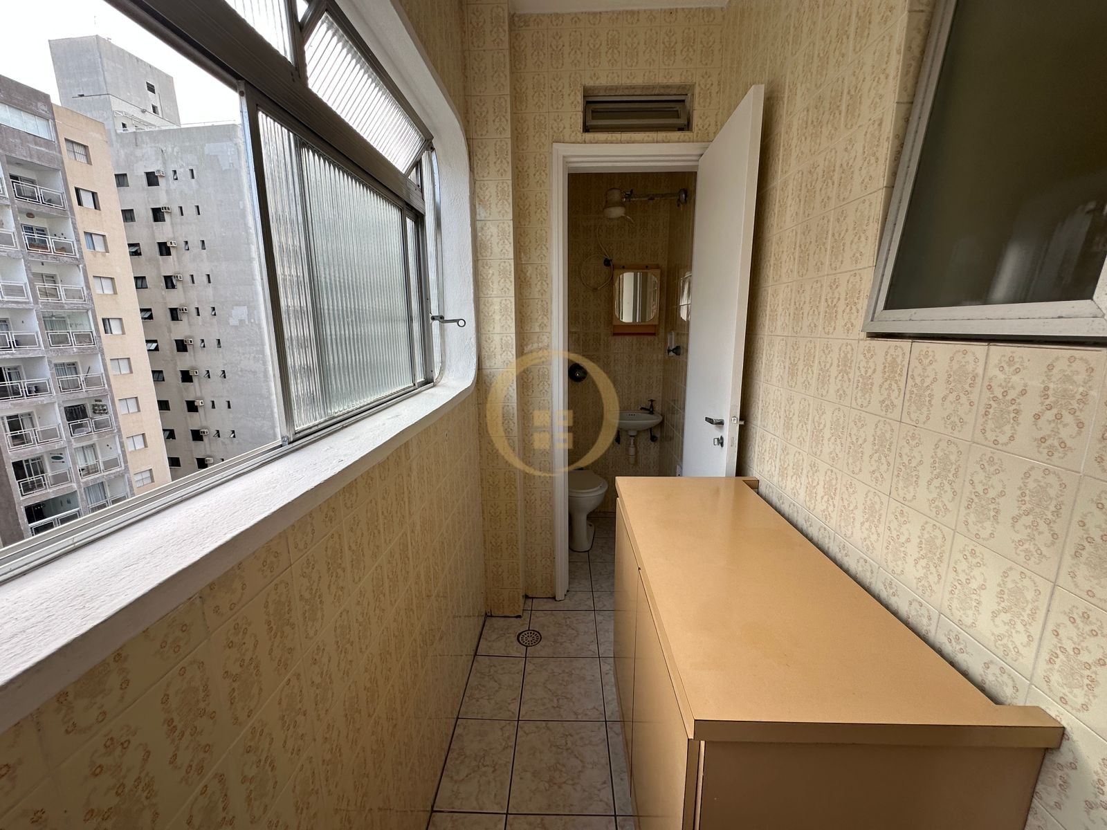 Apartamento na Praia da Pitangueiras, Guarujá-SP