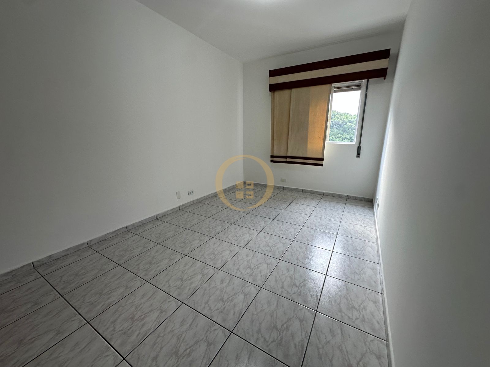 Apartamento na Praia da Pitangueiras, Guarujá-SP