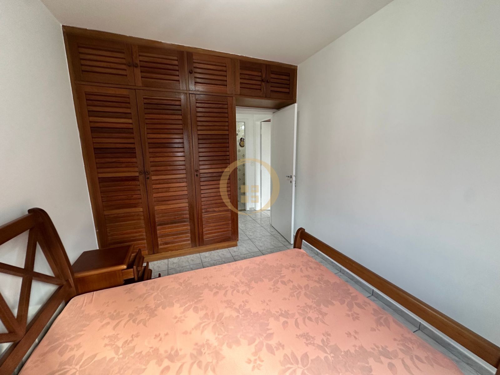 Apartamento na Praia da Pitangueiras, Guarujá-SP