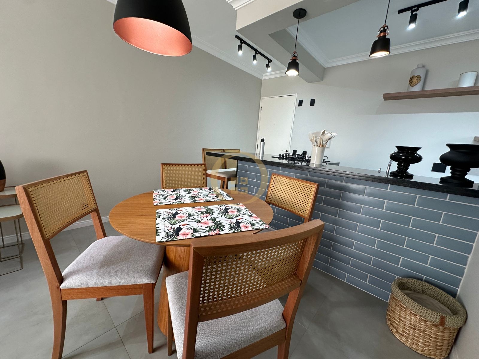 Apartamento na Praia da Enseada, Guarujá - SP